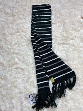 The Game Oregon Ducks Knit Fringe Scarf NWT Black Gray Striped
